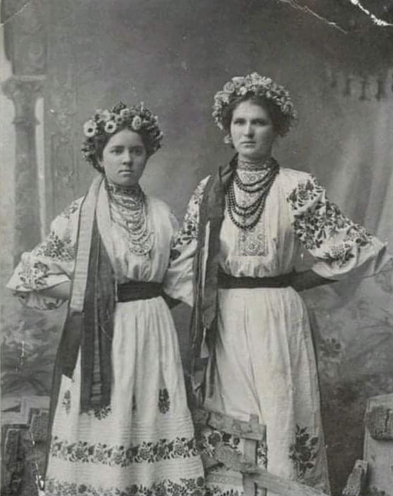 Українки з м. Богуслав, що на Київщині. 25 вересня 1908 року. Історія України  Підпишись,…